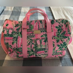 Lilly Pulitzer duffle bag in pink print! Great size and used once!